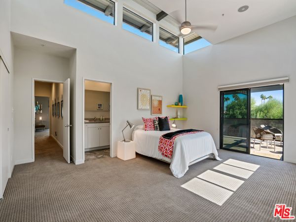 Palm Springs Home 991361