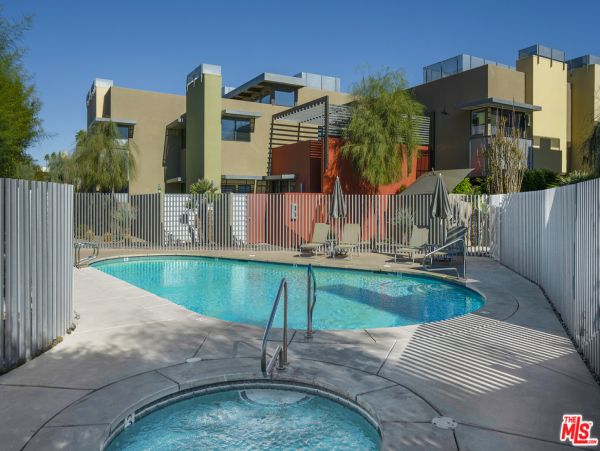 Palm Springs Home 991361