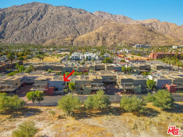 Palm Springs Home 991361