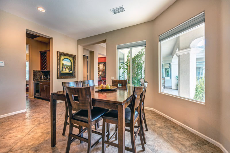 Palm Springs Home 991369