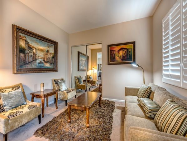Palm Springs Home 991369
