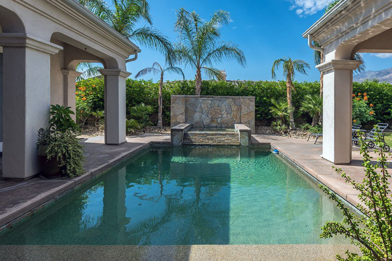 Palm Springs Home 991369