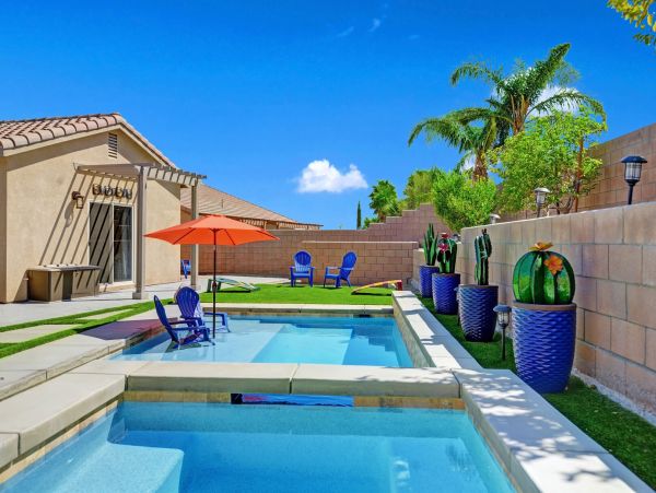 Palm Springs Home 991370