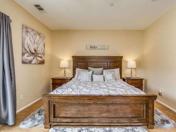 Palm Springs Home 991370