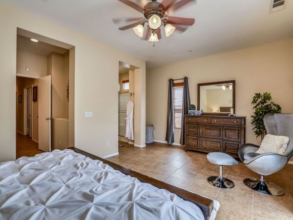 Palm Springs Home 991370