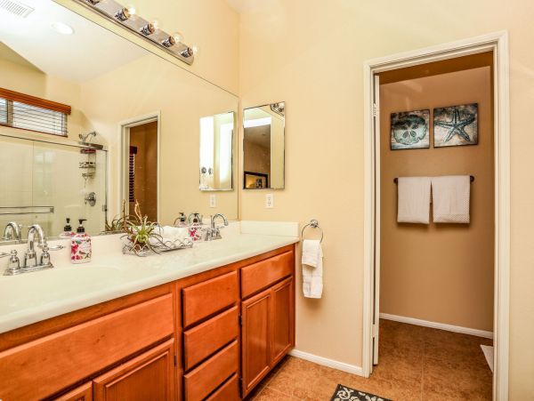 Palm Springs Home 991370