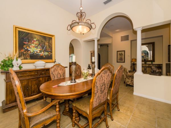 Palm Springs Home 991372