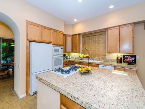 Palm Springs Home 991372