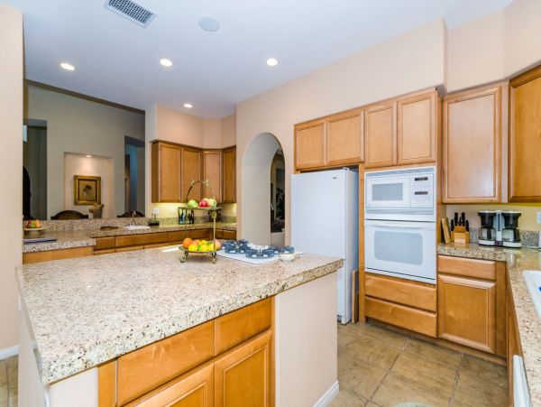 Palm Springs Home 991372