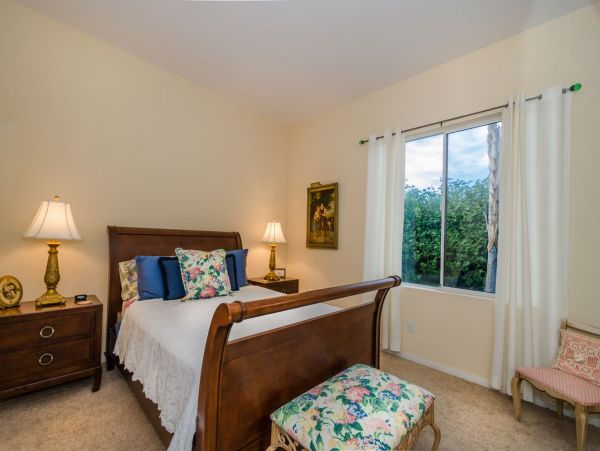 Palm Springs Home 991372