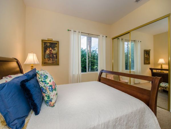 Palm Springs Home 991372