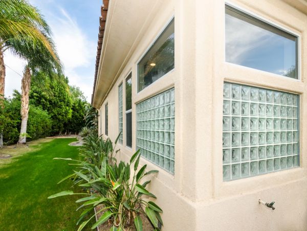 Palm Springs Home 991372