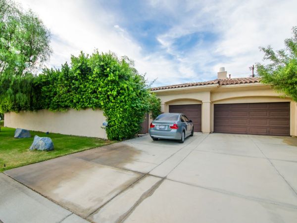 Palm Springs Home 991372