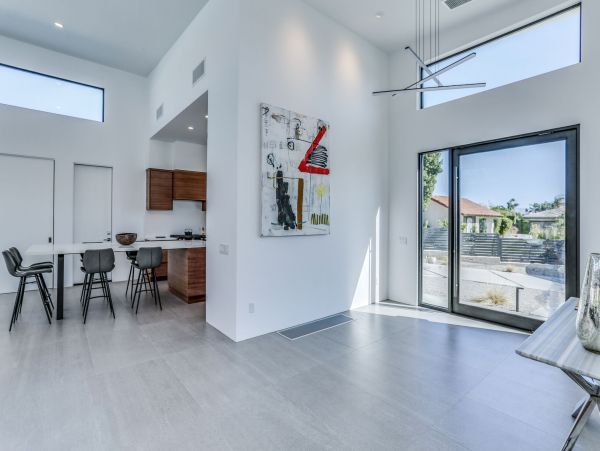 Palm Springs Home 991375