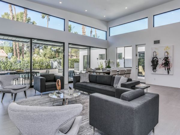 Palm Springs Home 991375
