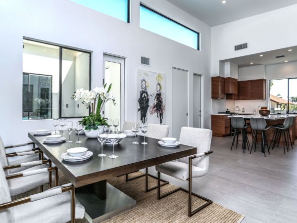 Palm Springs Home 991375