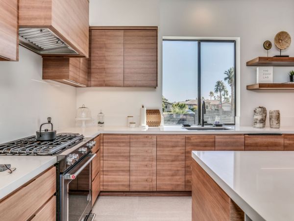 Palm Springs Home 991375
