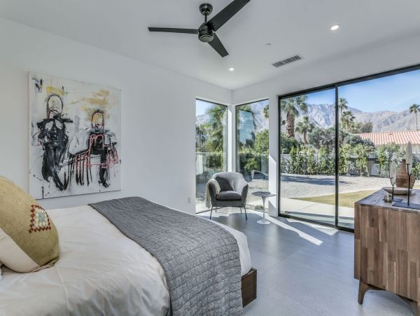 Palm Springs Home 991375