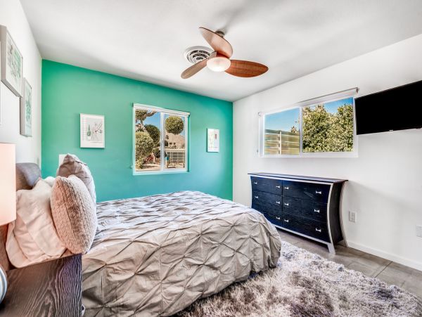 Palm Springs Home 991376