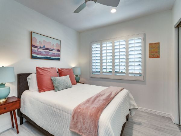Palm Springs Home 991377