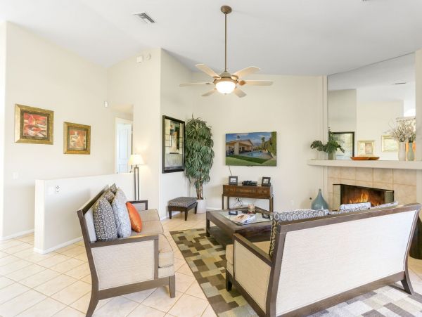 Palm Springs Home 991379