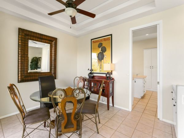 Palm Springs Home 991379