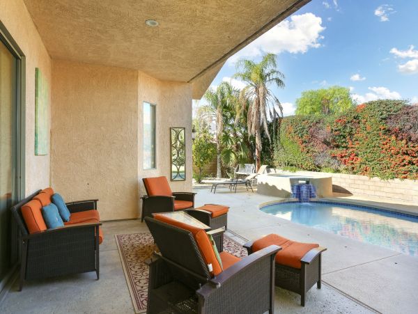 Palm Springs Home 991379