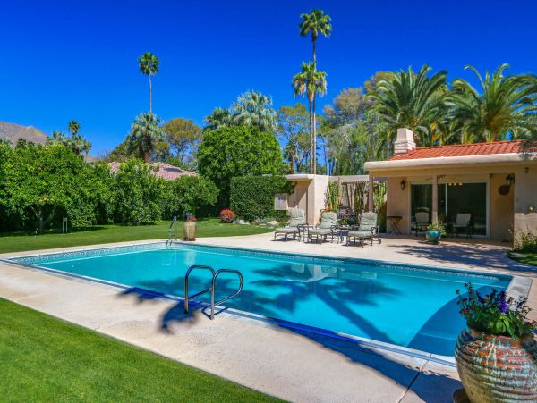 Palm Springs Home 991386