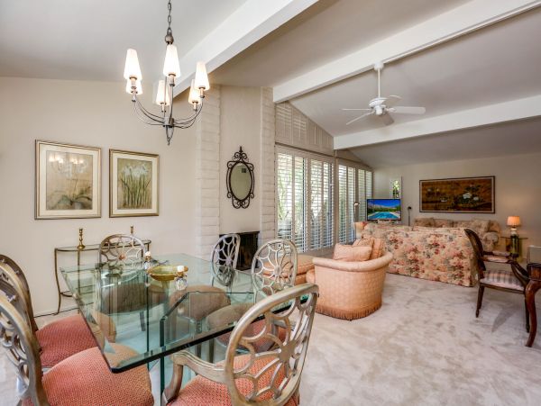Palm Springs Home 991386