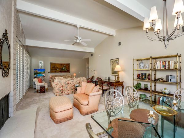 Palm Springs Home 991386