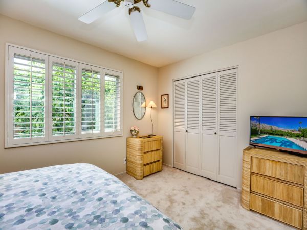 Palm Springs Home 991386