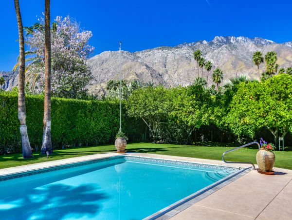 Palm Springs Home 991386