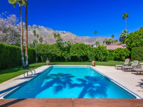 Palm Springs Home 991386