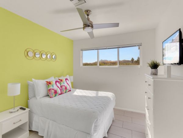 Palm Springs Home 991391