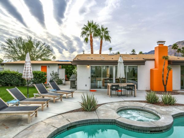 Palm Springs Home 991394