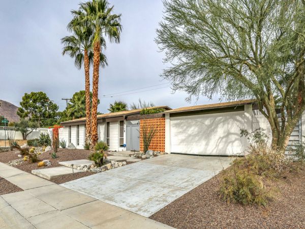 Palm Springs Home 991394