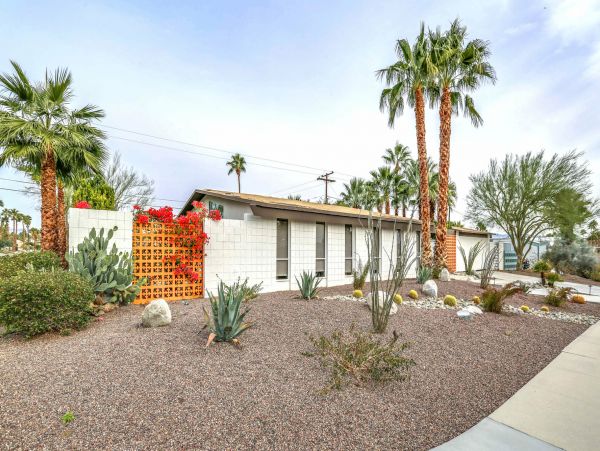 Palm Springs Home 991394