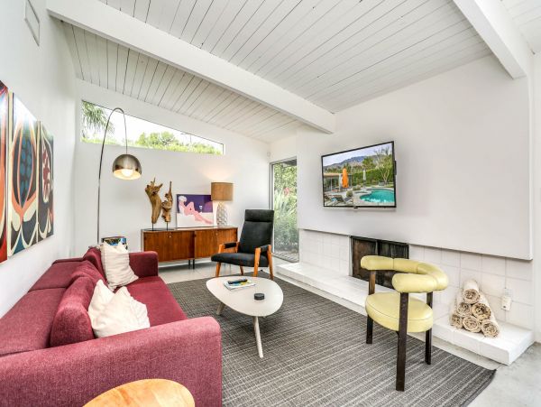 Palm Springs Home 991394