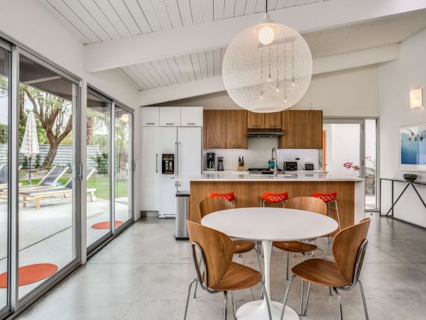Palm Springs Home 991394