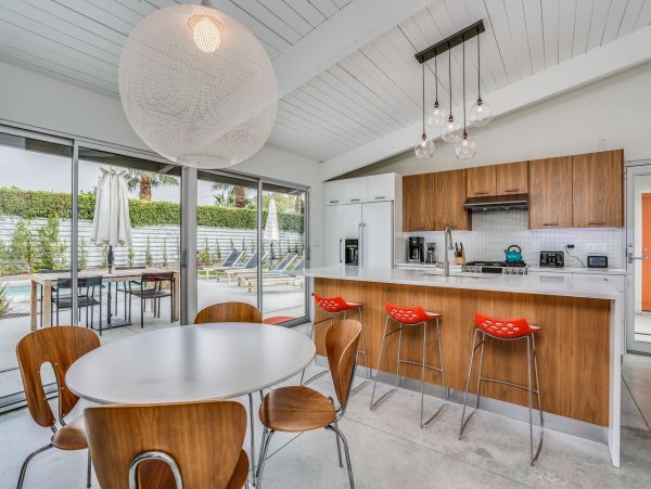 Palm Springs Home 991394
