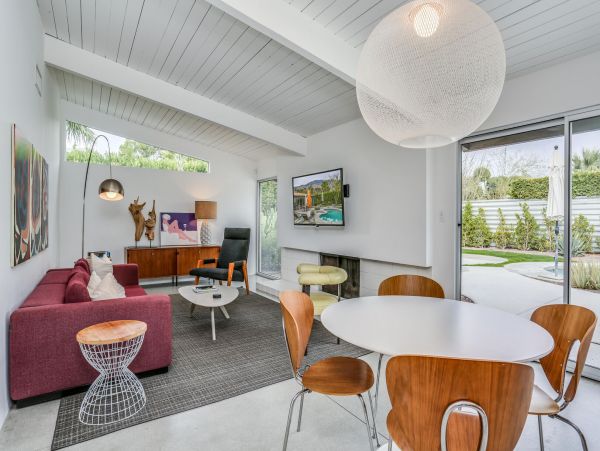 Palm Springs Home 991394