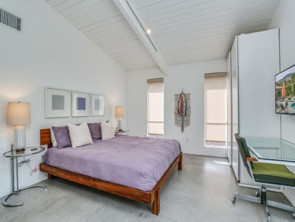 Palm Springs Home 991394
