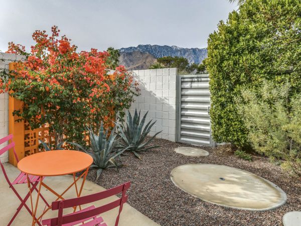 Palm Springs Home 991394