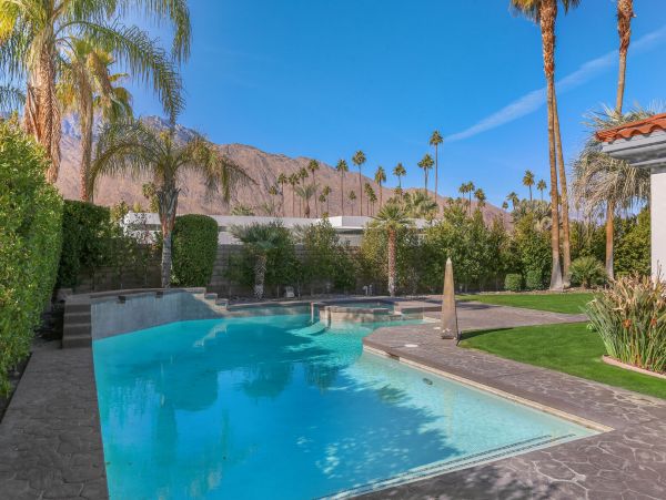 Palm Springs Lovely Home Away From Home