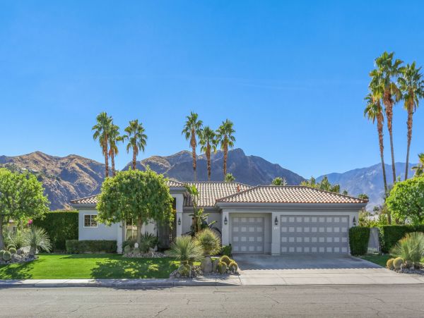 Palm Springs Lovely Home Away From Home