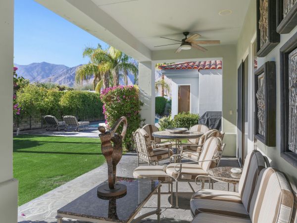 Palm Springs Lovely Home Away From Home