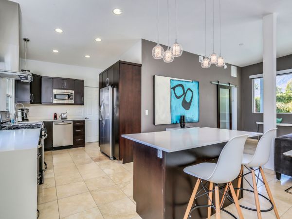 Palm Springs Home 991400