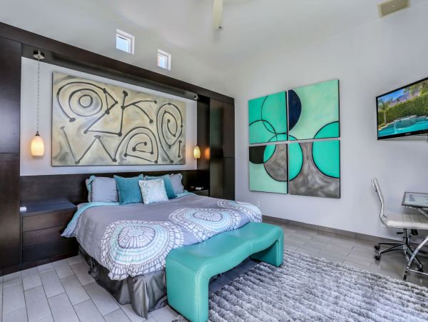 Palm Springs Home 991400