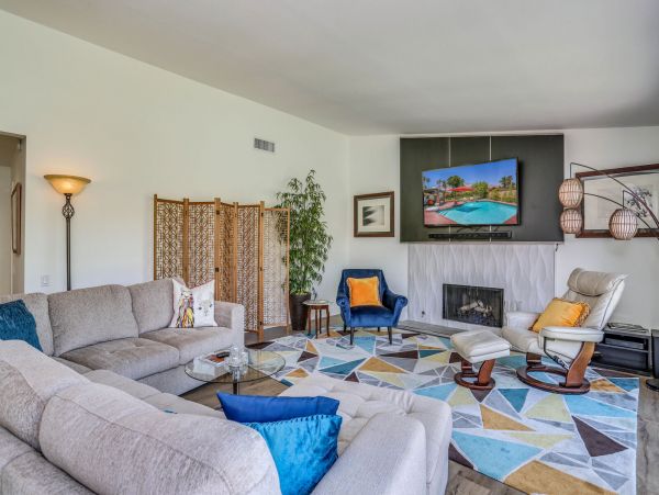 Palm Springs Home 991403