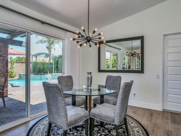 Palm Springs Home 991403
